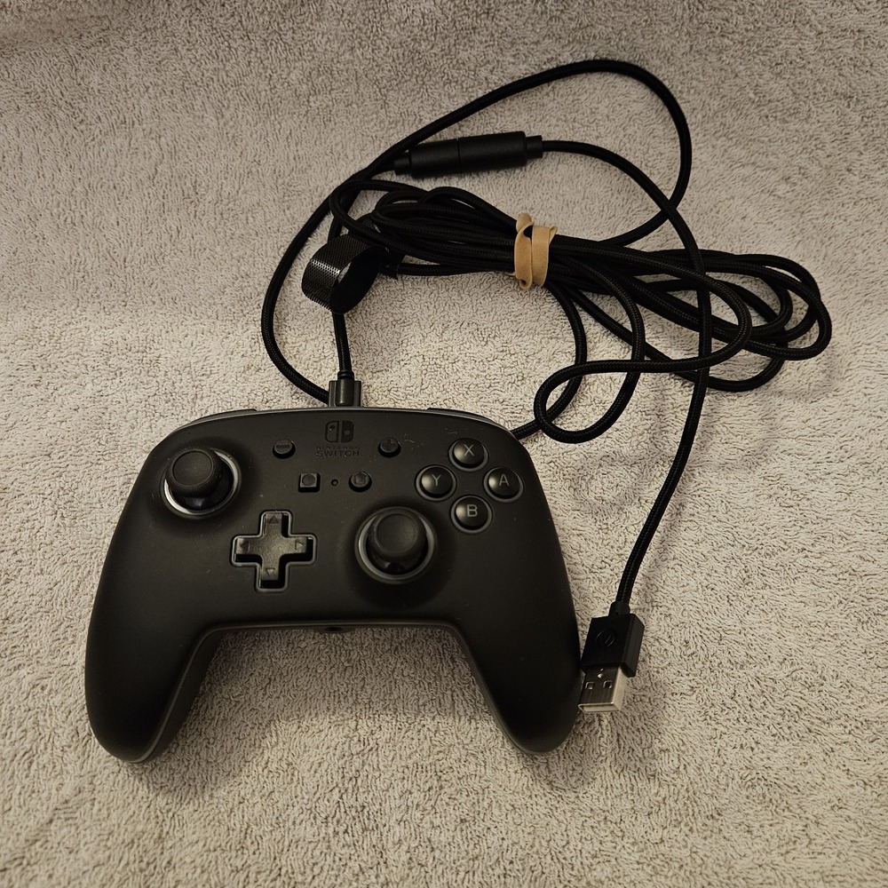 Power A NINTENDO SWITCH‎ CONTROLER Wired Black Excellent Condition